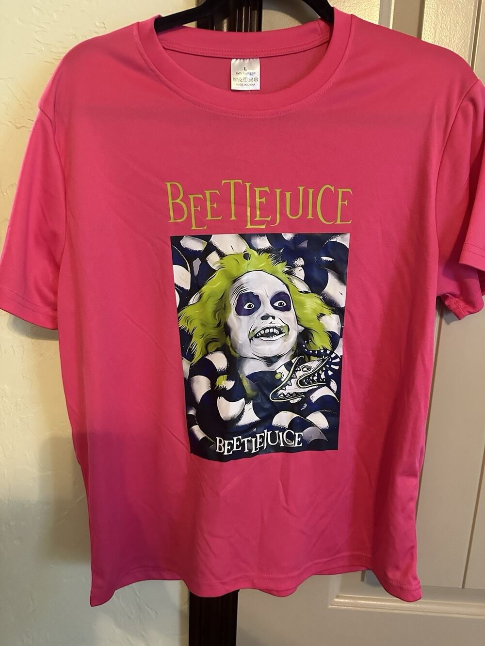 New SHEIN Woman’s Size L Beetlejuice Pink T-shirt